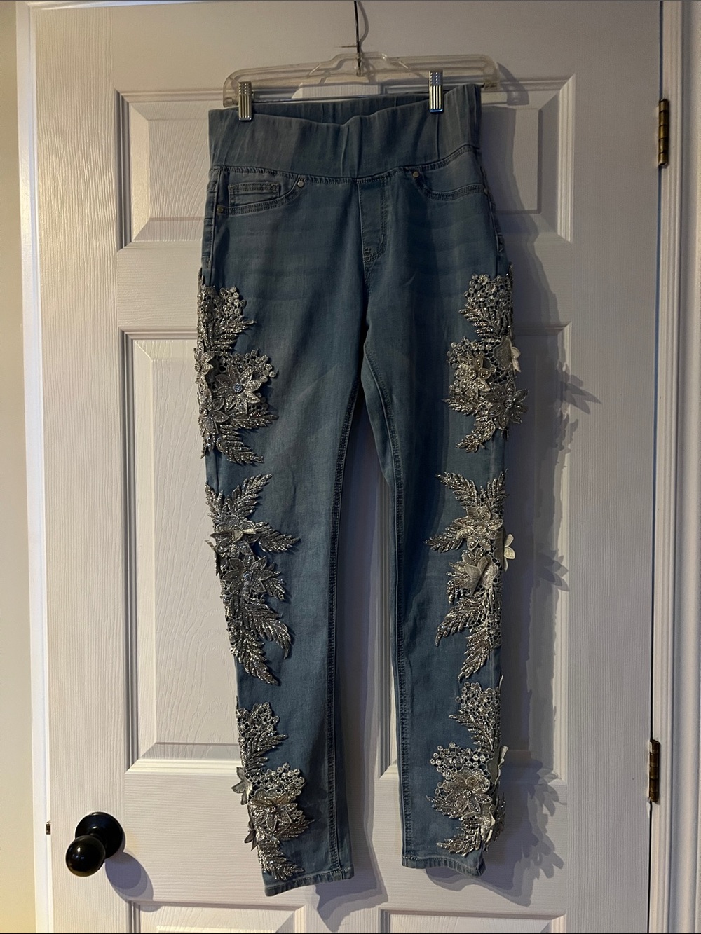 VENUS Light Blue Skinny Jeans with Silver Floral Appliqués